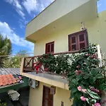 Lindo, Simples, Aconchegante E Pe Na Areia Casa de férias